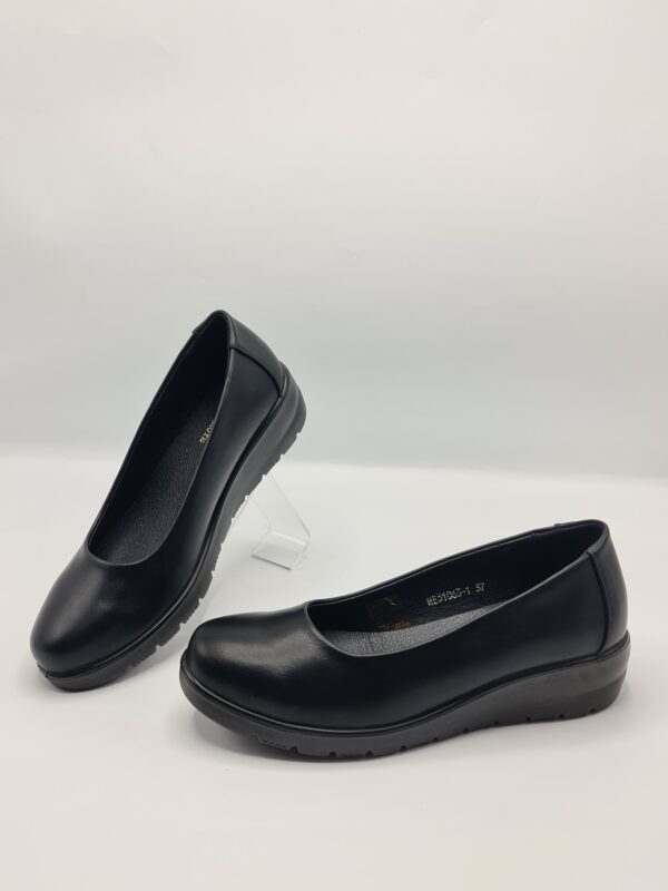 2025/06/1000022470-7-scaled.jpg chaussures original espagnol