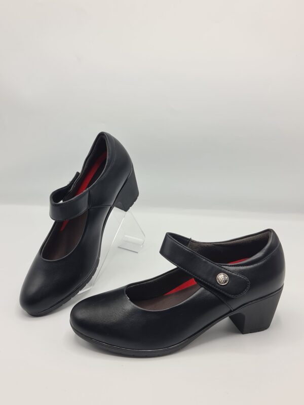 2025/06/1000022499-3-scaled.jpg escarpins original espagnol